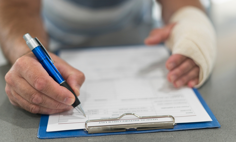 Lindenhurst Personal Injury Lawyers | Call (631) 465-9797